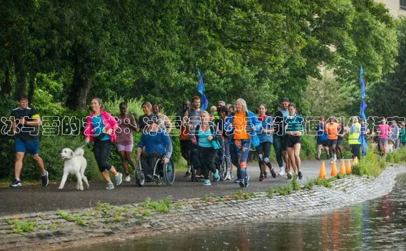 星空综合(中国)官方网站58同城冰与雪的艺术：冰雪运动赛事简笔画创作指南